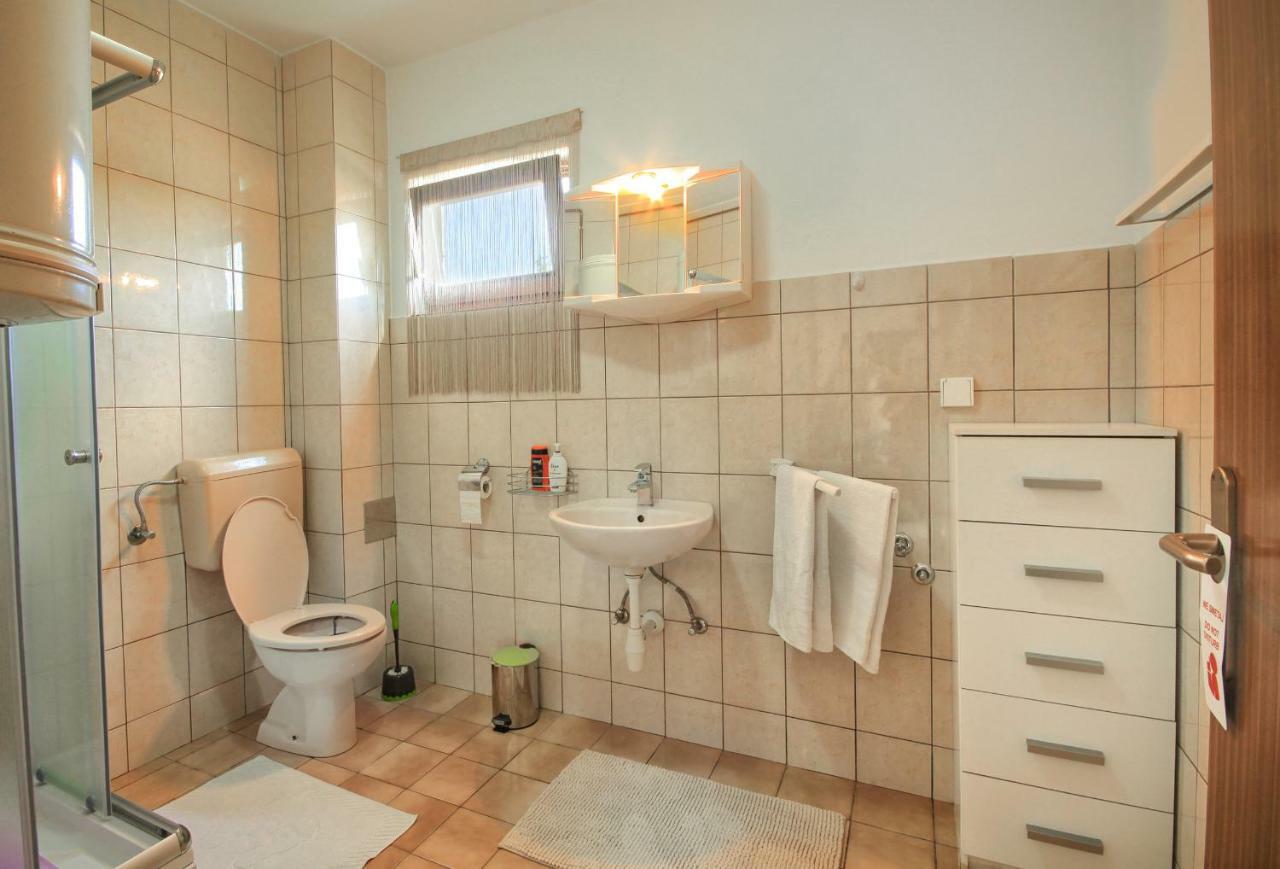 Apartman Katja Rakovica Eksteriør bilde